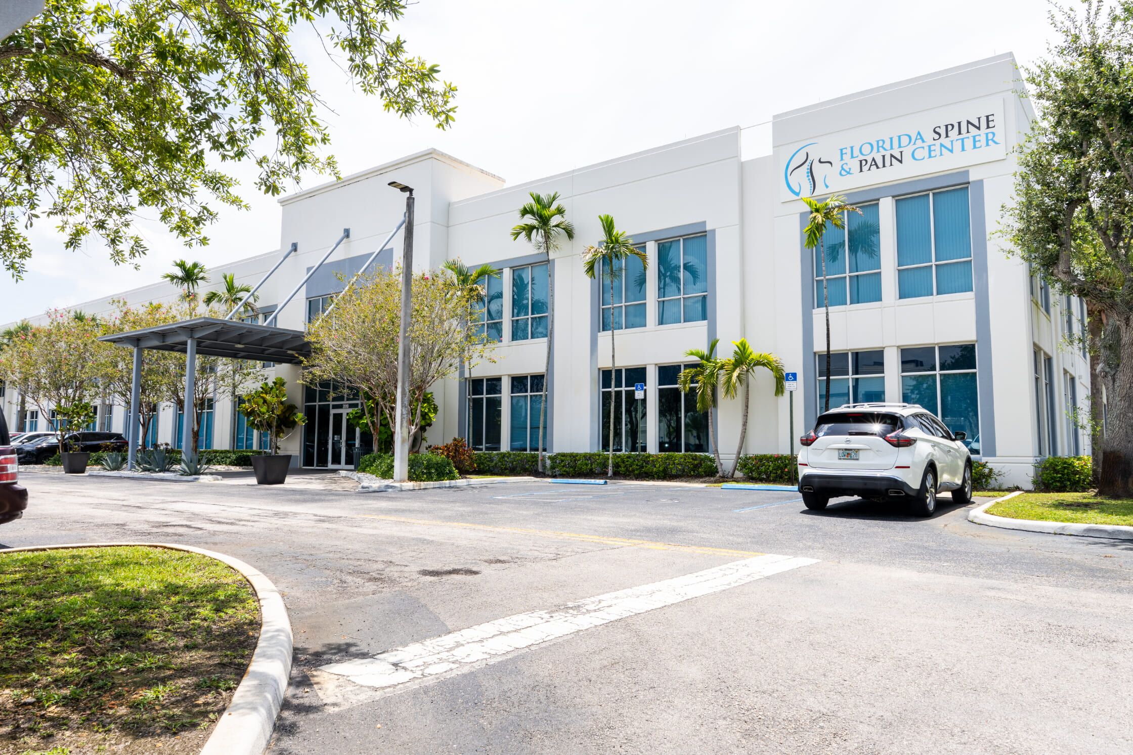 Spine pain management in Broward County